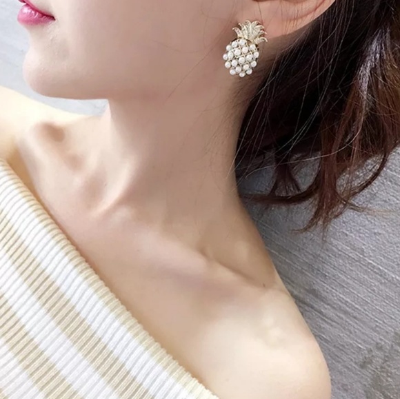 Pineapple Gorgeous 1 inch Earrings - Picture 2 of 4